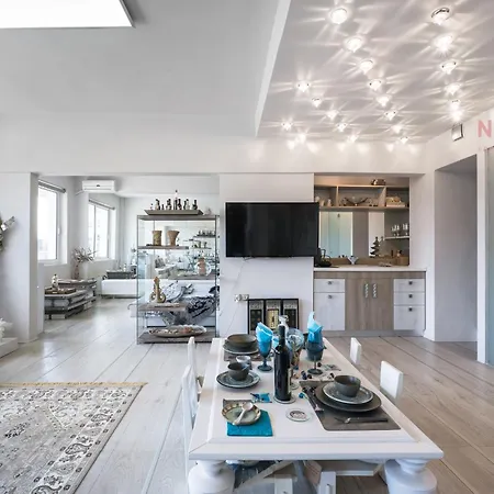Sunflight, Nilie Hospitality Mgmt Apartment