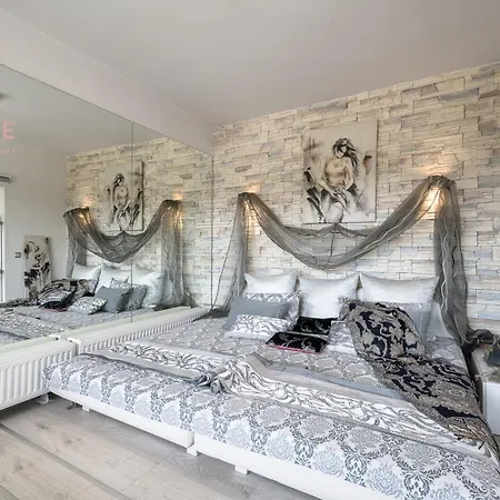 Sunflight, Nilie Hospitality Mgmt Apartment *